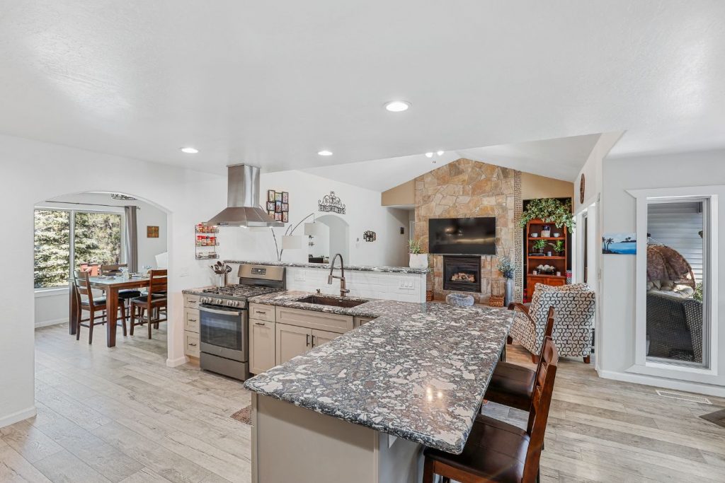 Cambria Quartz Kitchen Counter